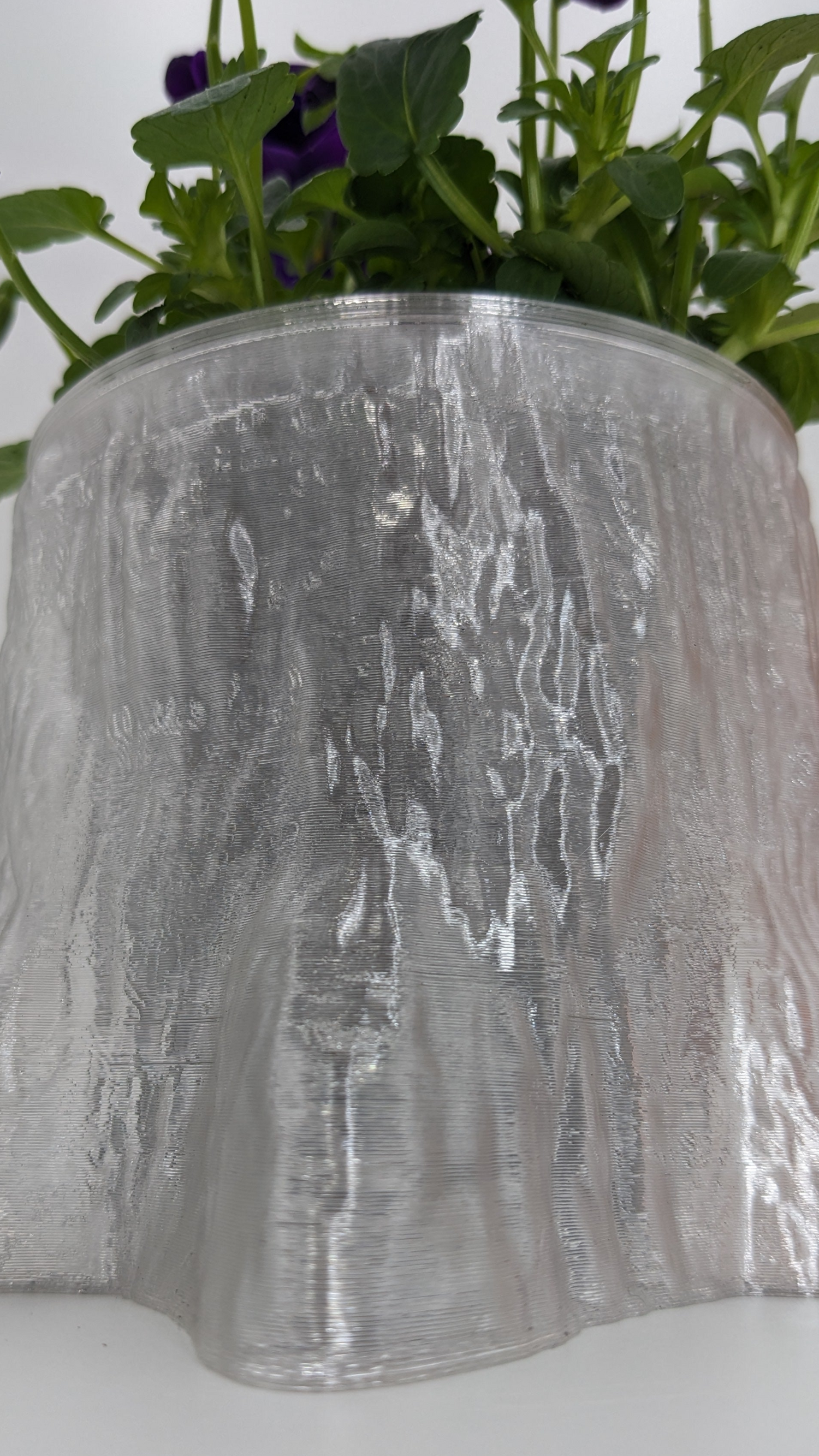 Bark & Bloom Planter – Handcrafted Elegance in 100% Recycled Plastic
